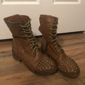 Tan combat boots- stud detailing